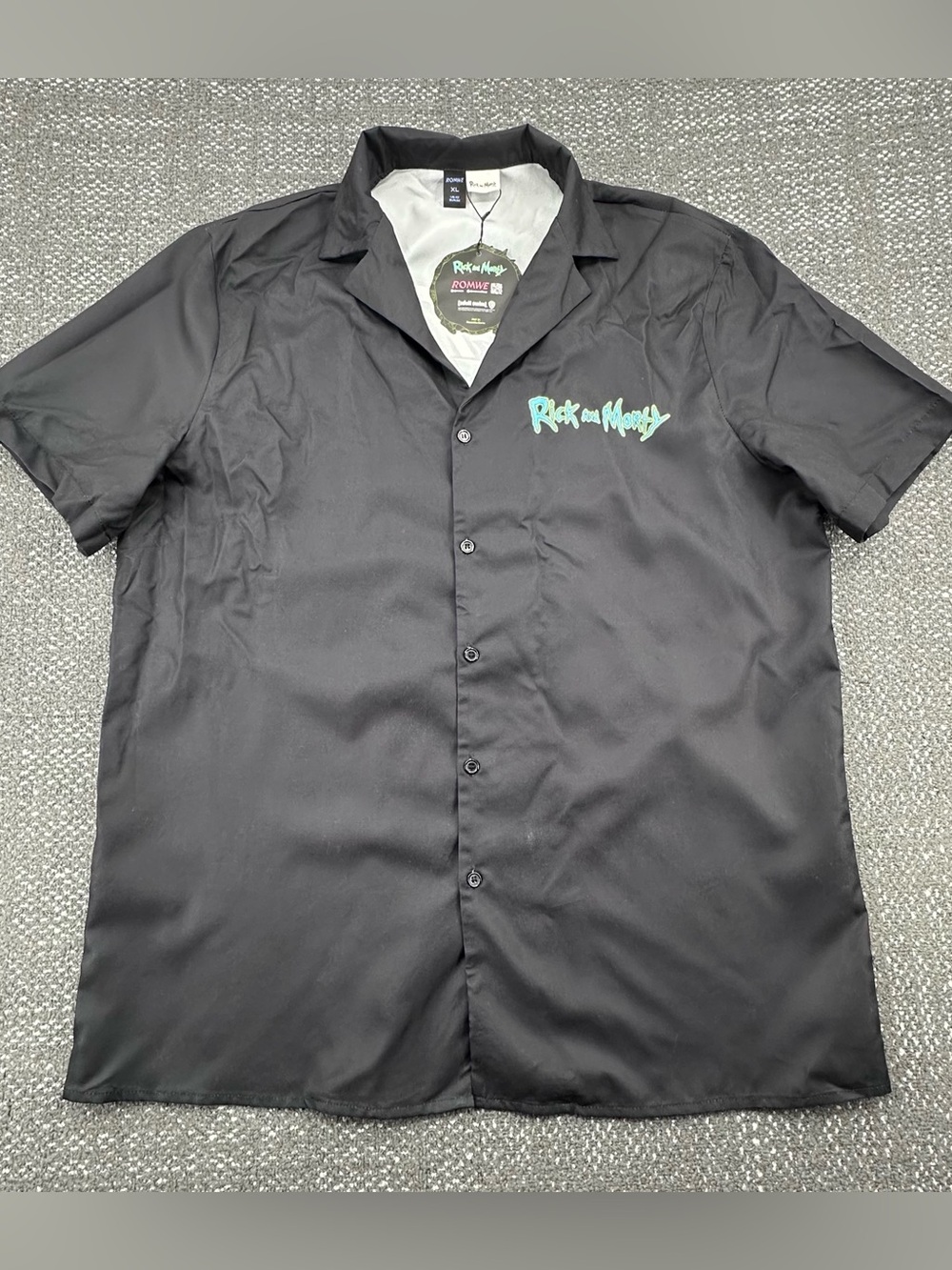 NWT ROMWE Rick & Morty Black Portal Boyz Crew - Men’s